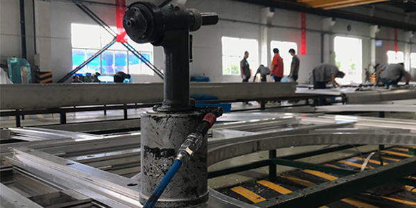 铝合金母线自冲铆钉之气动香蕉视频色情APP概述