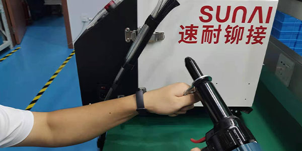 一篇文章告诉你为什么你的大香蕉性爱毛片螺母枪比别人的寿命短