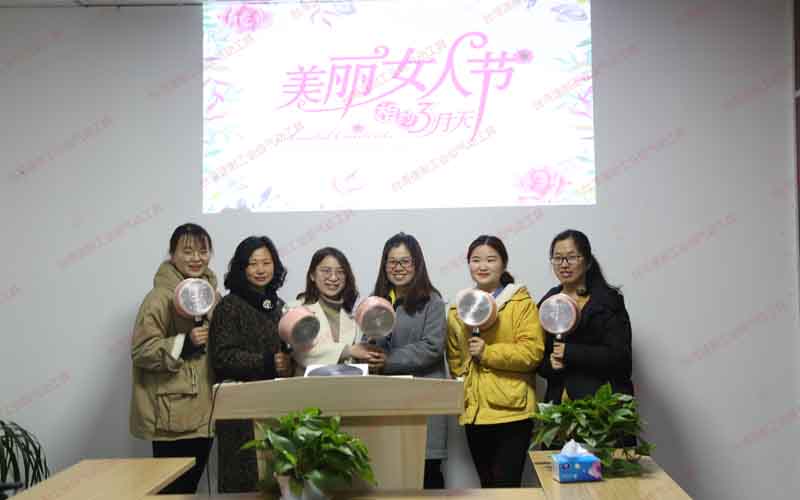 台湾香蕉APP下载视频欢庆三八女神节